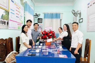 TOẠ ĐÀM 20/11 NGÀY NHÀ GIÁO VIỆT NAM 🌼 🍀Hôm nay, trường Mầm non Nghĩa Sơn tổ chức buổi tọa đàm chào mừng Ngày Nhà giáo Việt Nam 20/11 trong không khí ấm áp và đầy ý nghĩa. Buổi gặp mặt là dịp tri ân những nỗ lực, cống hiến của tập thể cán bộ – giáo viên – nhân viên nhà trường trong suốt thời gian qua. 💐 Xin trân trọng cảm ơn những tình cảm cũng sự quan tâm của lãnh đạo địa phương ĐẢNG UỶ- HĐND-  UBND-UBMTTQVN xã Trà Giang, Công an xã Trà Giang, sự đồng hành của phụ huynh và tình cảm gắn bó của đồng nghiệp đã luôn tiếp thêm động lực cho nhà trường. ✨ Chúc các cô giáo luôn mạnh khỏe, hạnh phúc và giữ mãi ngọn lửa yêu nghề! ✨